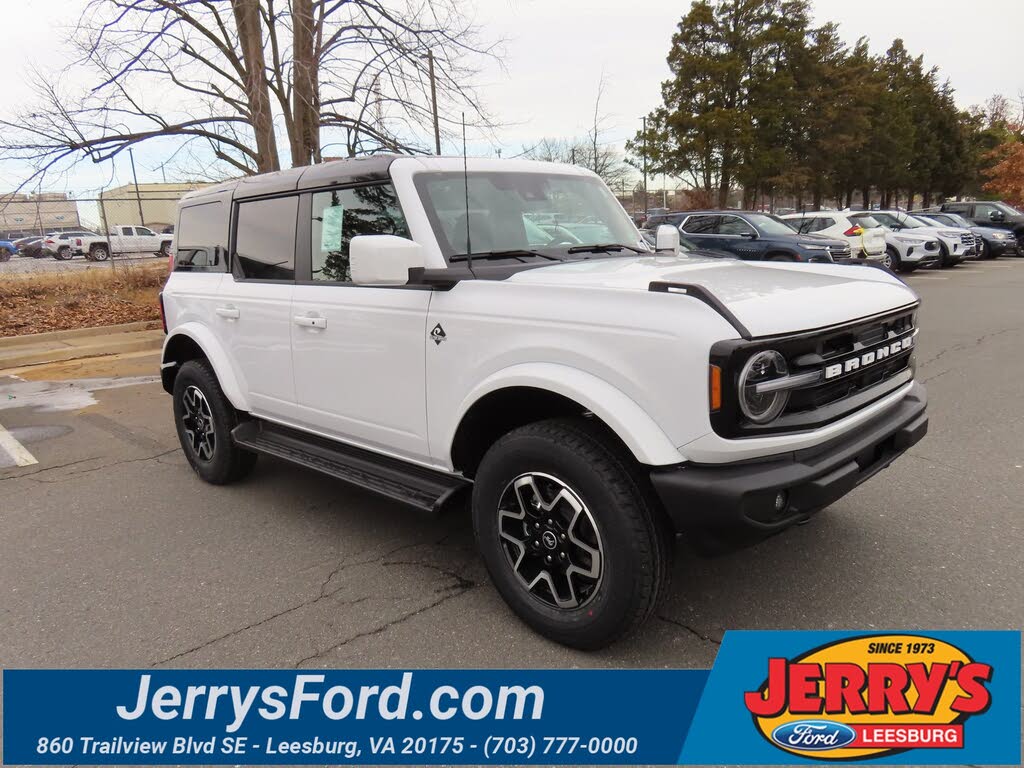 2025 Ford Bronco Outer Banks 4-Door 4WD