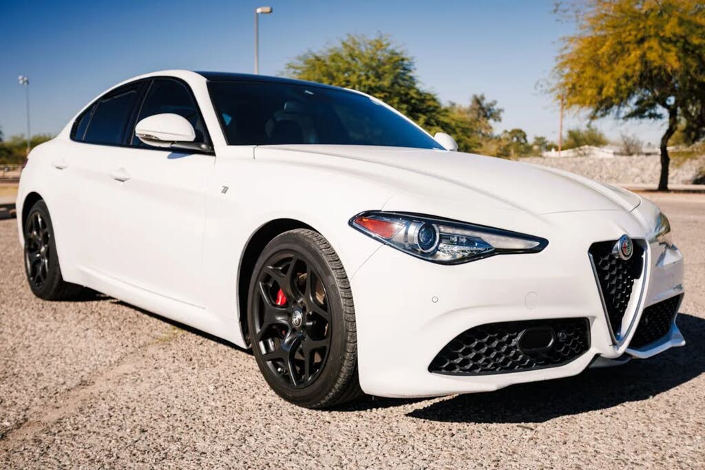 2023 Alfa Romeo Giulia Ti RWD