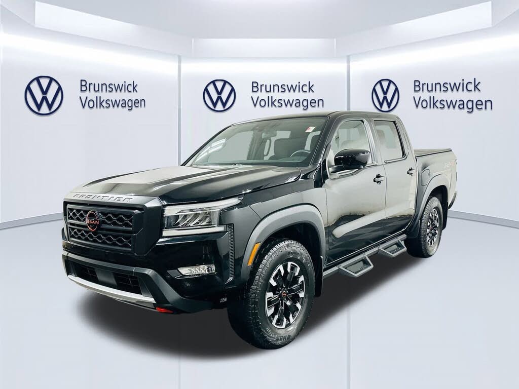 2023 Nissan Frontier PRO-4X Crew Cab 4WD