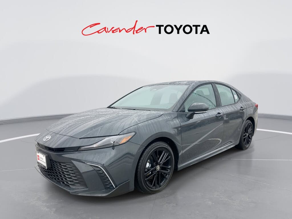 2026 Toyota Camry SE FWD