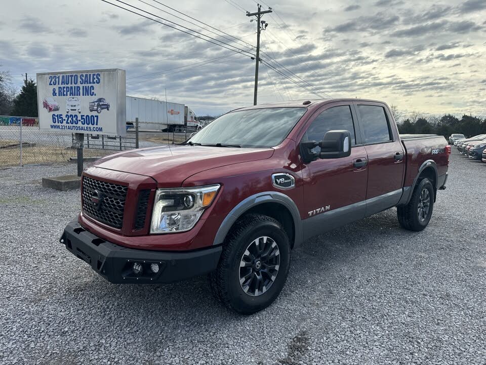 2017 Nissan Titan PRO-4X Crew Cab 4WD