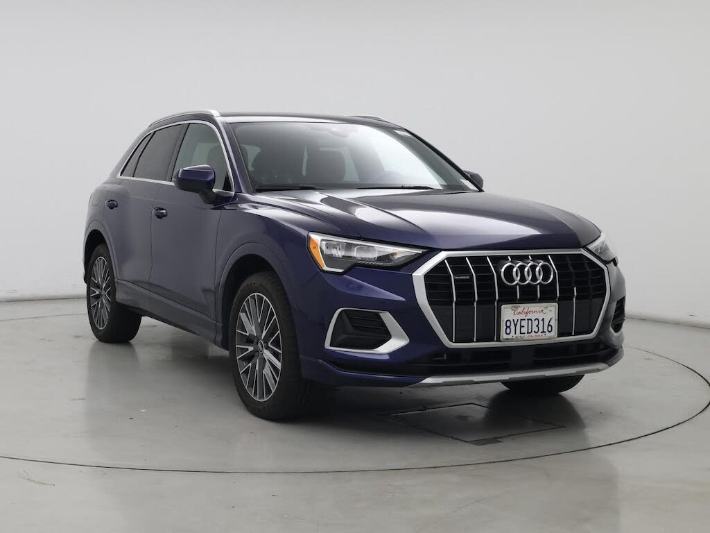 2022 Audi Q3 quattro Premium 40 TFSI