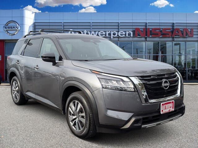 2023 Nissan Pathfinder SL 4WD