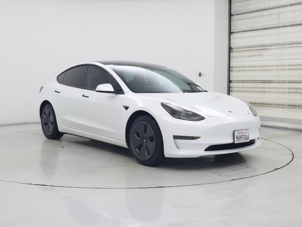 2023 Tesla Model 3 RWD