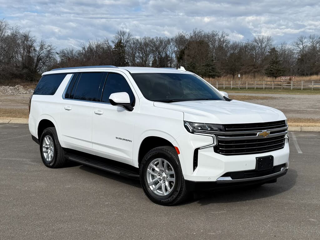 2024 Chevrolet Suburban LT RWD