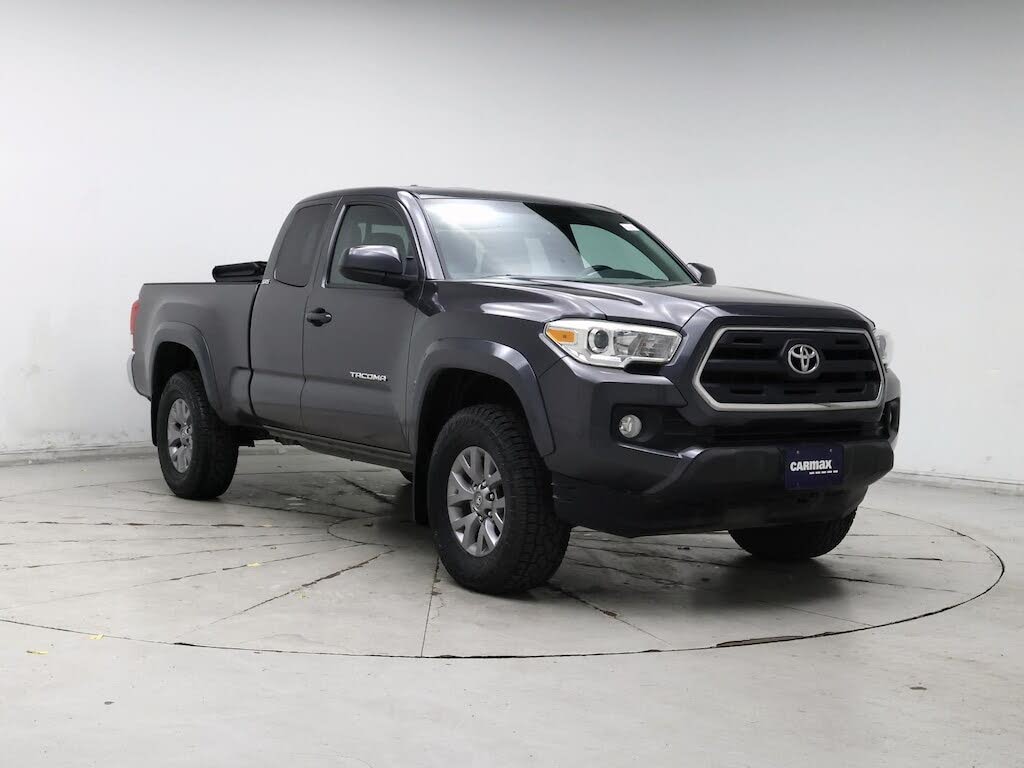 2017 Toyota Tacoma SR5 V6 Access Cab 4WD