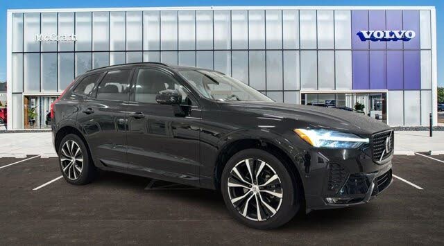 2023 Volvo XC60 B5 Plus Dark Theme AWD
