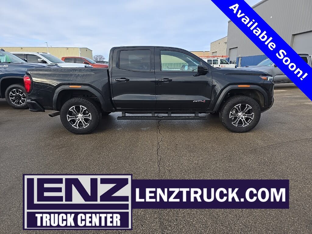 2024 GMC Canyon AT4 Crew Cab 4WD
