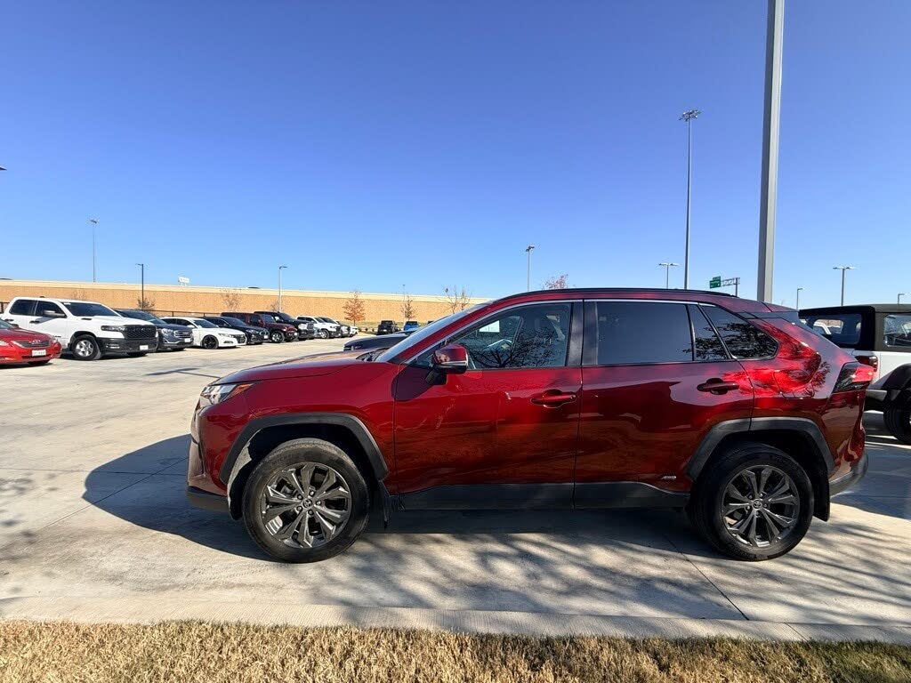 2024 Toyota RAV4 Hybrid XLE Premium AWD
