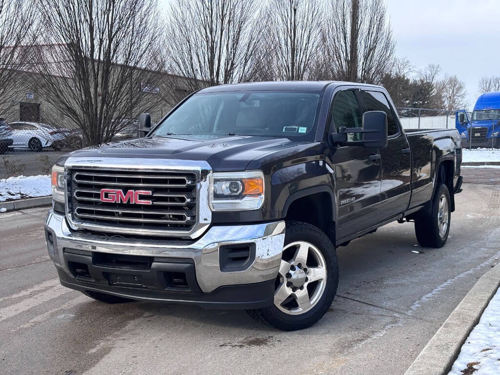 2015 GMC Sierra 2500HD Base Crew Cab LB 4WD