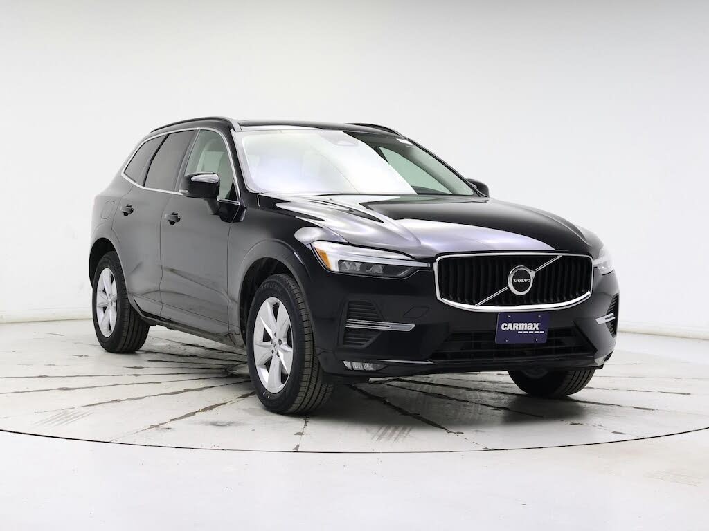2022 Volvo XC60 B5 Momentum AWD
