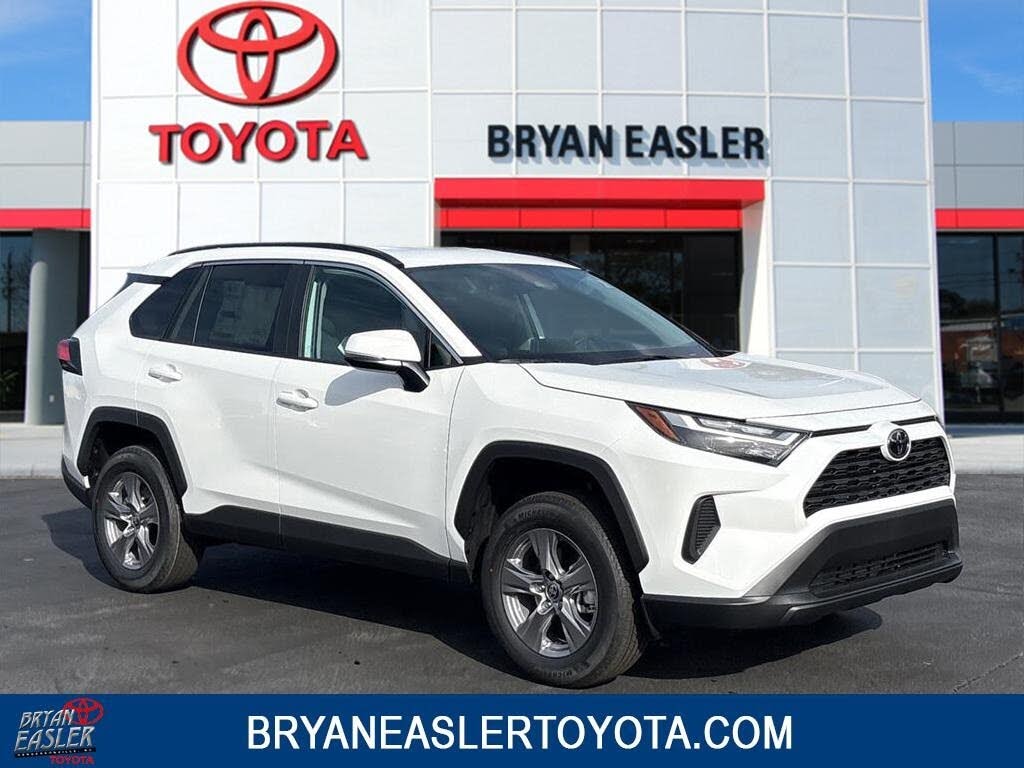 2025 Toyota RAV4 XLE AWD