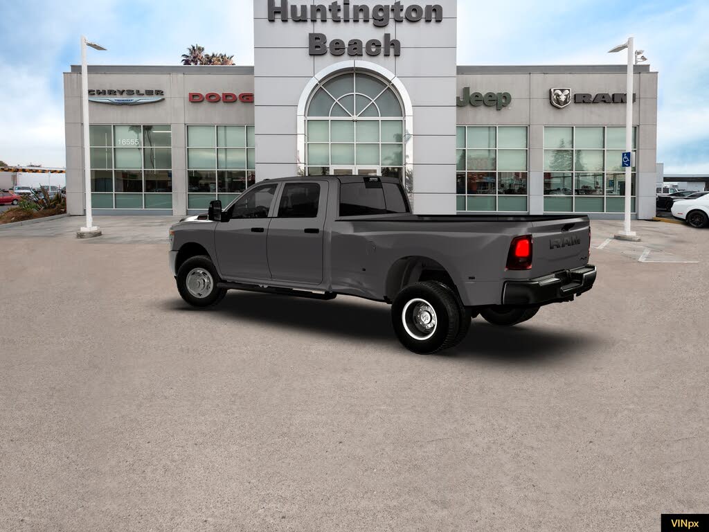 2026 RAM 3500 Tradesman Crew Cab LB DRW 4WD