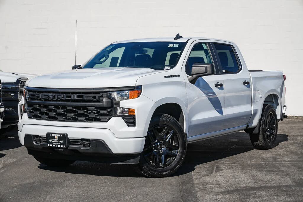2022 Chevrolet Silverado 1500 Custom Crew Cab RWD