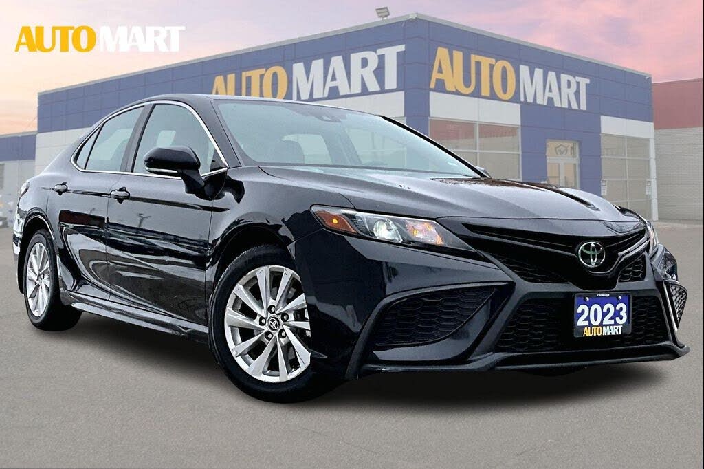 Toyota Camry SE FWD 2023