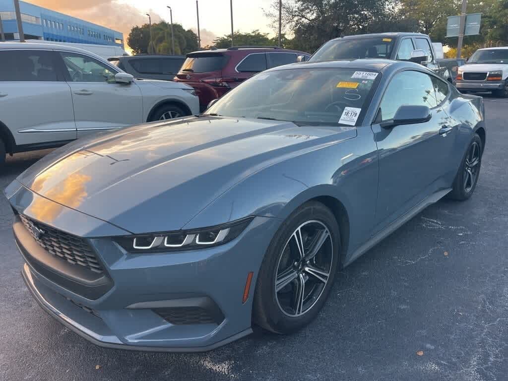 2024 Ford Mustang EcoBoost Fastback RWD