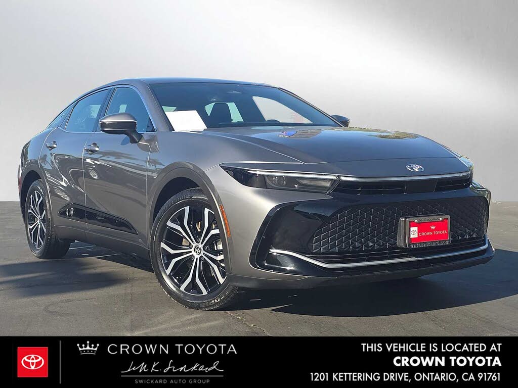 2024 Toyota Crown XLE AWD