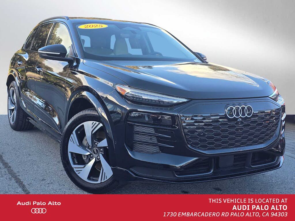 2025 Audi Q6 e-tron quattro Premium Plus