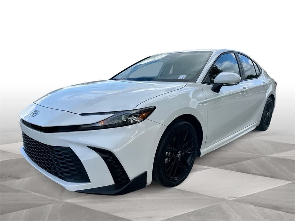 2025 Toyota Camry SE FWD
