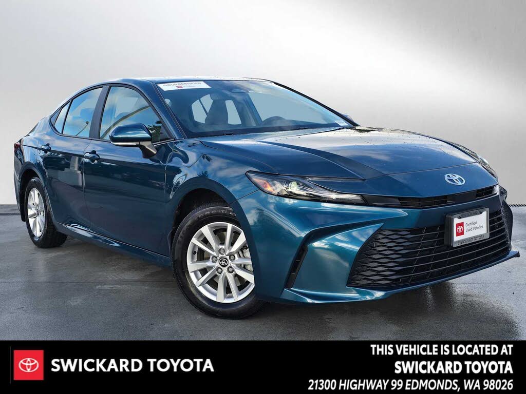 2025 Toyota Camry LE AWD