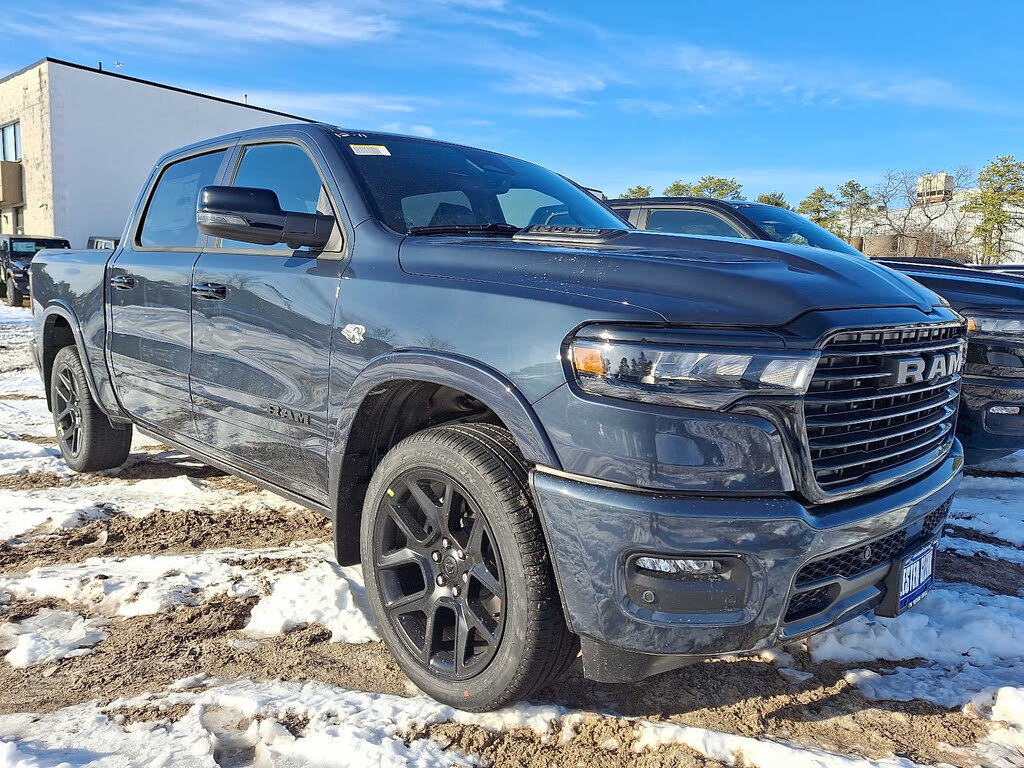 2026 RAM 1500 Laramie Crew Cab 4WD