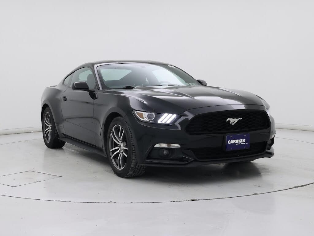 2017 Ford Mustang EcoBoost Coupe RWD