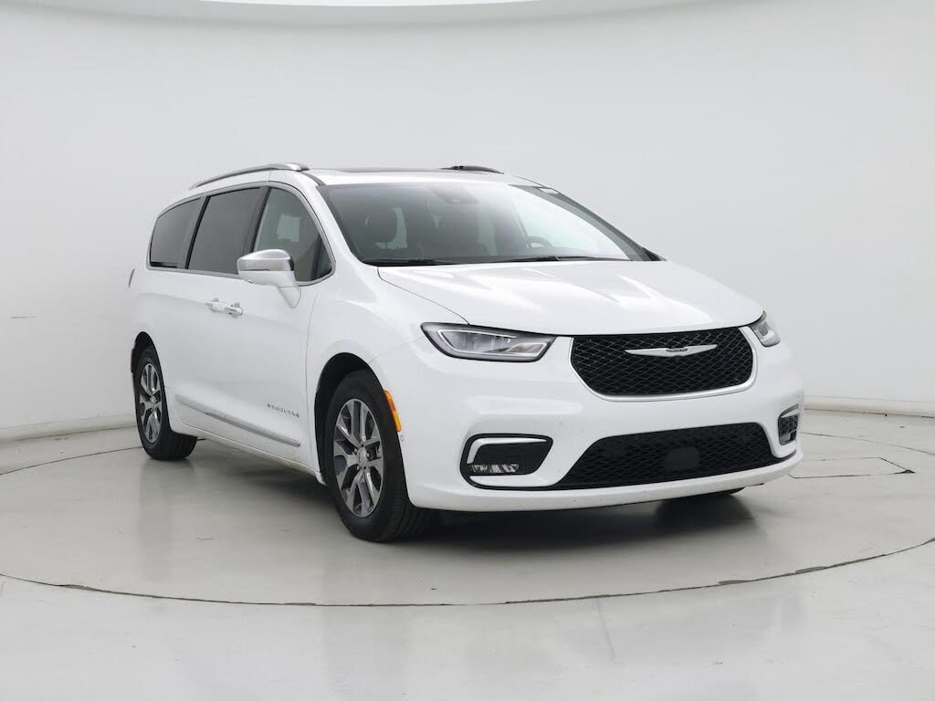 2024 Chrysler Pacifica Hybrid Pinnacle FWD