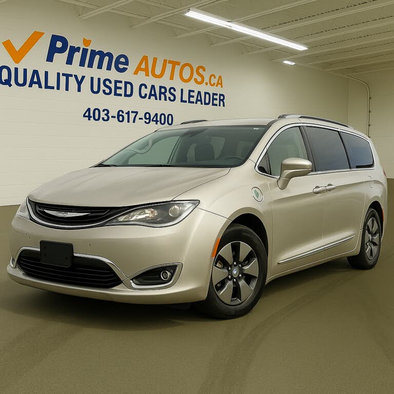2017 Chrysler Pacifica Hybrid Platinum FWD