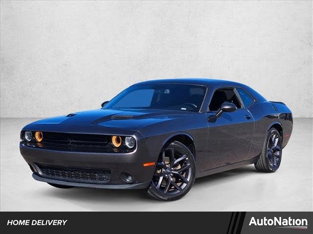 2022 Dodge Challenger SXT RWD