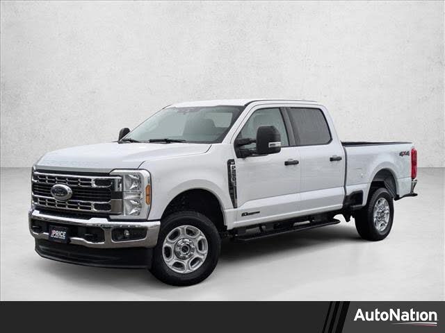 2025 Ford F-250 Super Duty XLT Crew Cab 4WD
