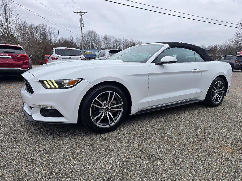 2016 Ford Mustang EcoBoost Premium Convertible RWD