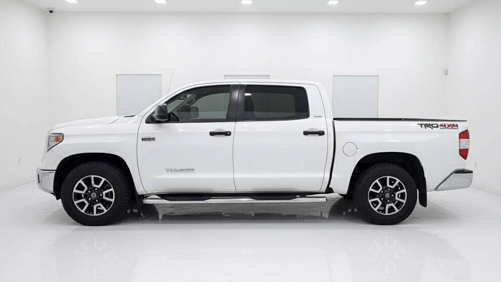 2018 Toyota Tundra SR5 CrewMax 5.7L 4WD
