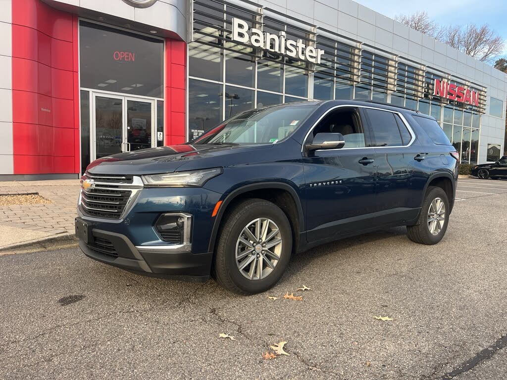 2023 Chevrolet Traverse LT Cloth FWD