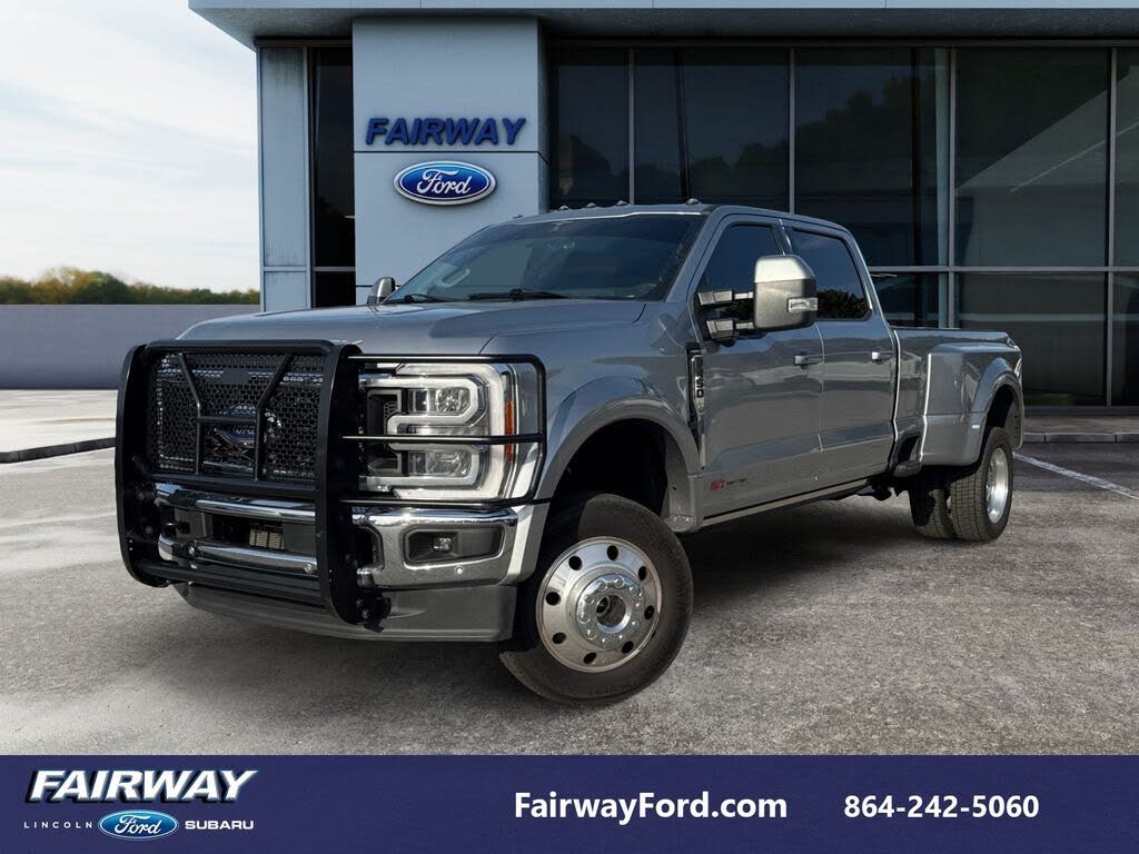 2023 Ford F-450 Super Duty Lariat Crew Cab LB DRW 4WD