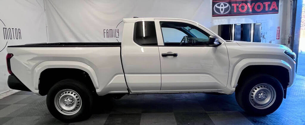 2024 Toyota Tacoma SR XtraCab LB RWD