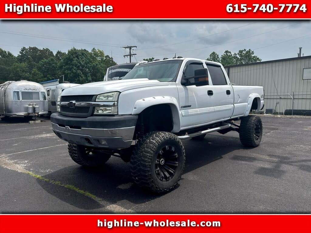 2004 Chevrolet Silverado 2500HD LT Crew Cab 4WD