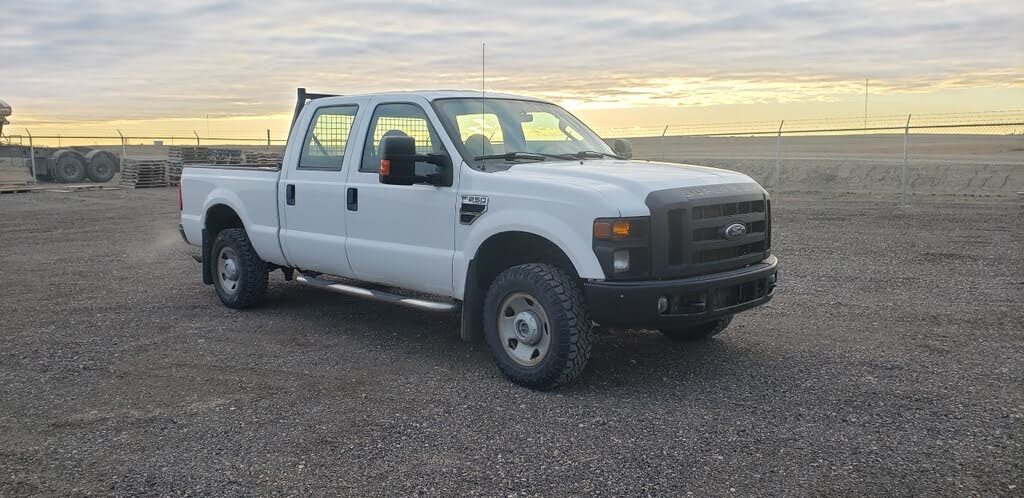 2010 Ford F-250 Super Duty XL Crew Cab 4WD
