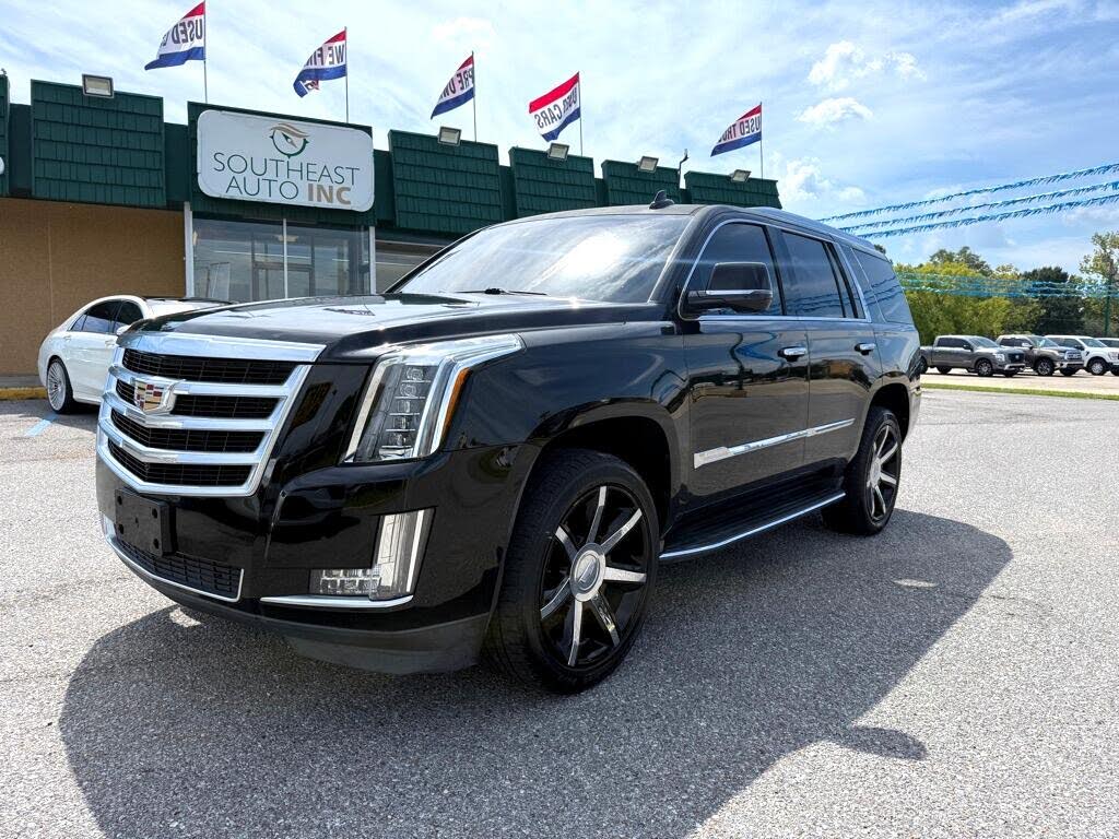 2016 Cadillac Escalade Luxury RWD
