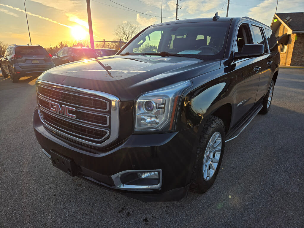 2017 GMC Yukon XL SLE 4WD