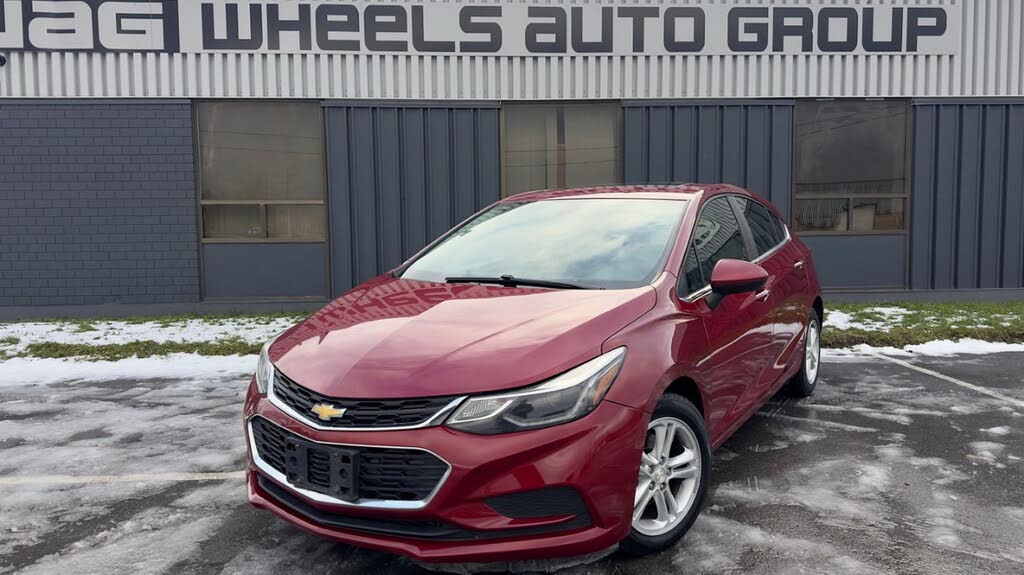 2018 Chevrolet Cruze LT Hatchback FWD
