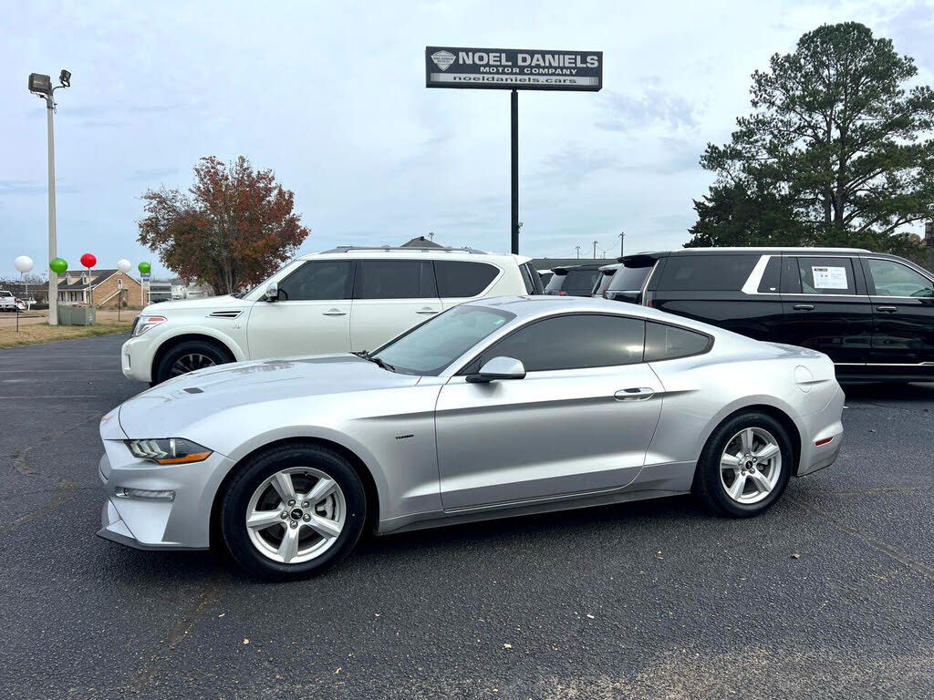 2019 Ford Mustang EcoBoost Coupe RWD