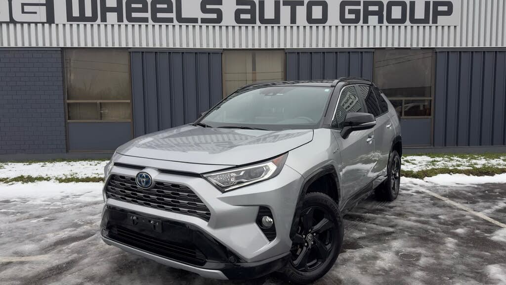 Toyota RAV4 Hybrid XLE AWD 2021