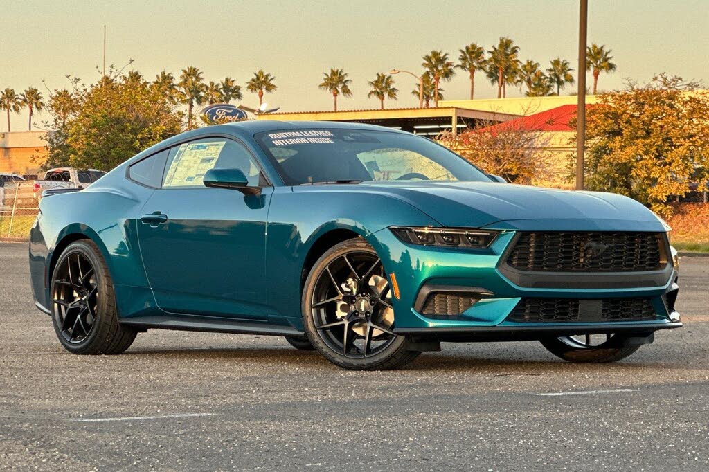 2026 Ford Mustang EcoBoost Fastback RWD