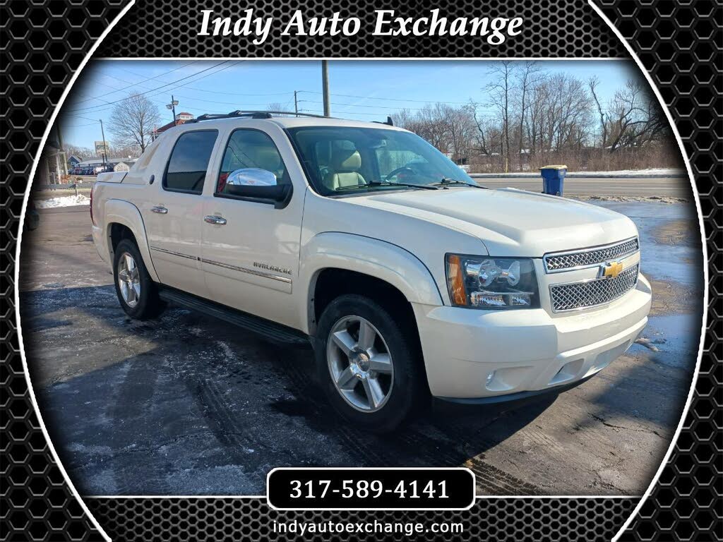 2013 Chevrolet Avalanche LTZ Black Diamond Edition 4WD
