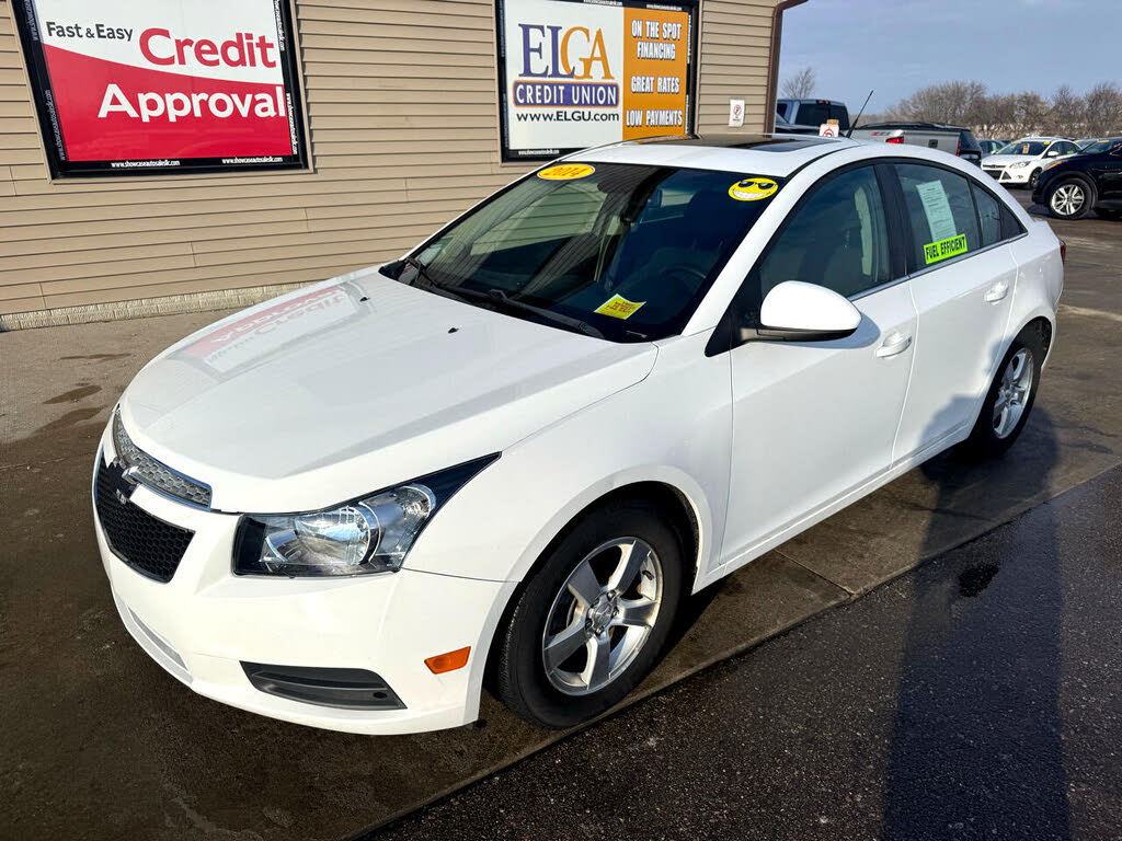 2013 Chevrolet Cruze 1LT Sedan FWD