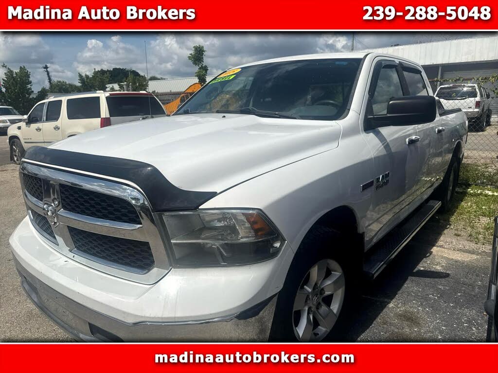 2015 RAM 1500 SLT Crew Cab 4WD