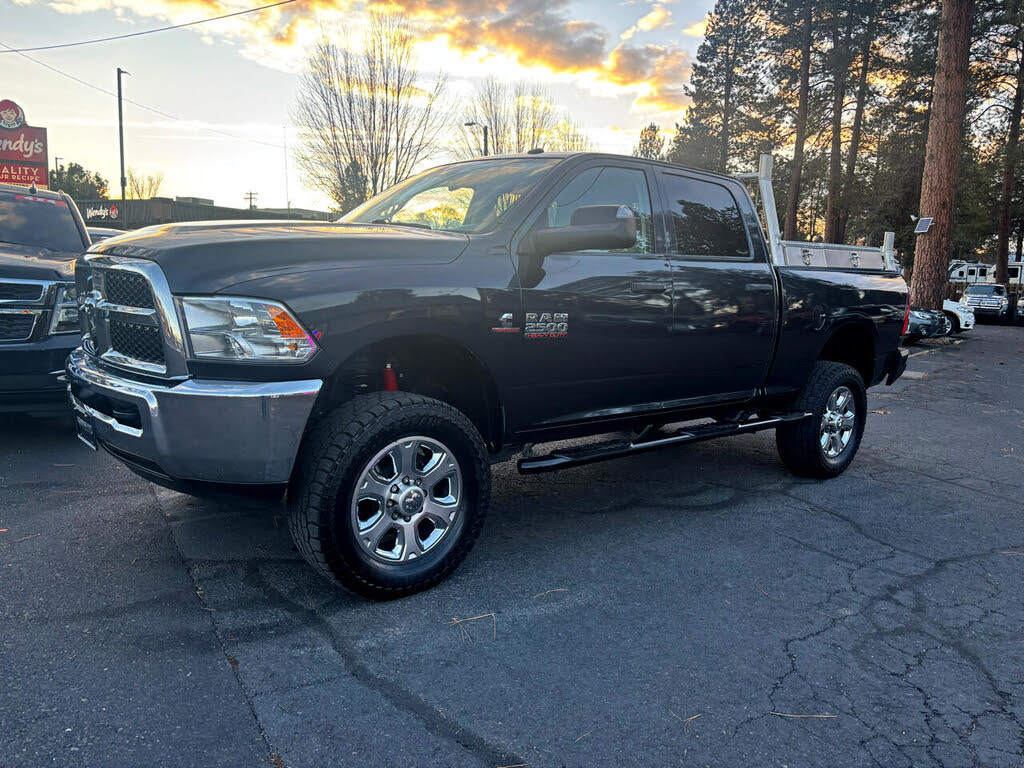 2017 RAM 2500 Tradesman Crew Cab 4WD