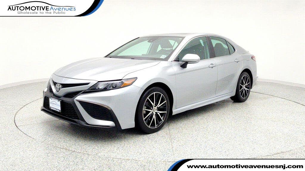 2021 Toyota Camry SE FWD
