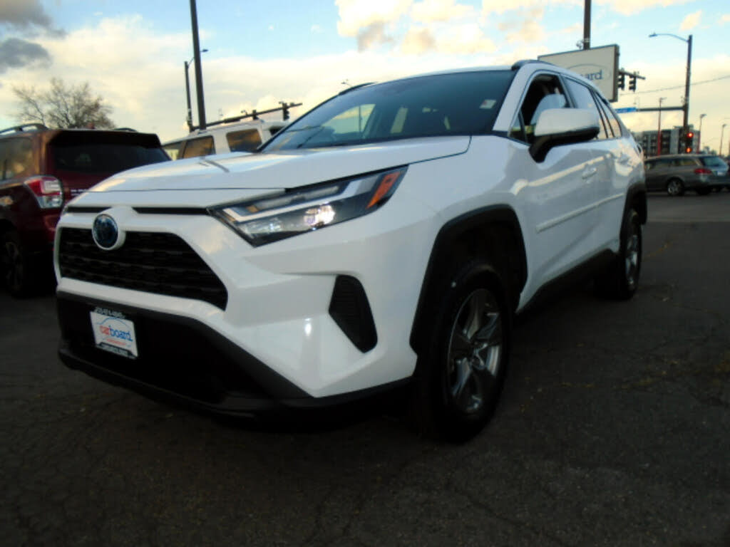 2024 Toyota RAV4 Hybrid LE AWD