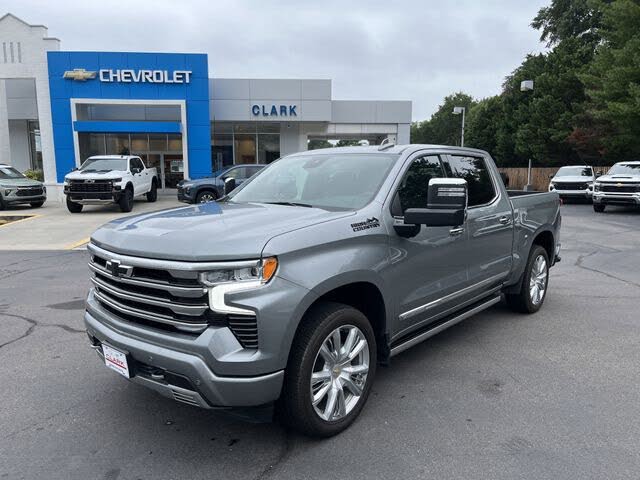 2024 Chevrolet Silverado 1500 High Country Crew Cab 4WD